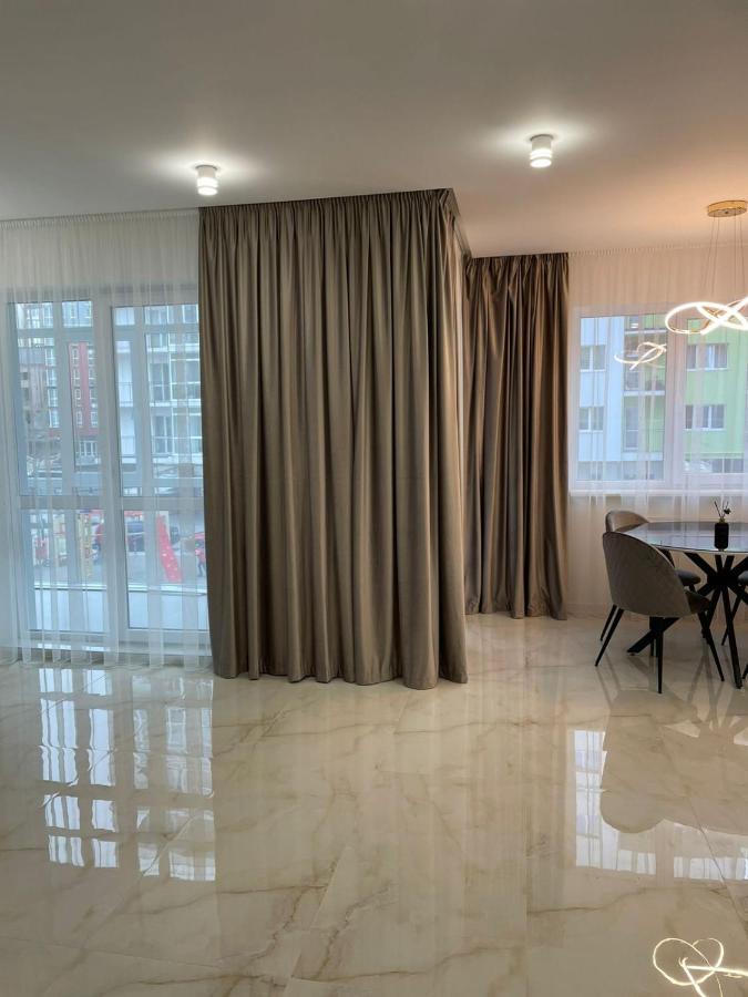 Жк Great Britain Apartment ลวีฟ ภายนอก รูปภาพ