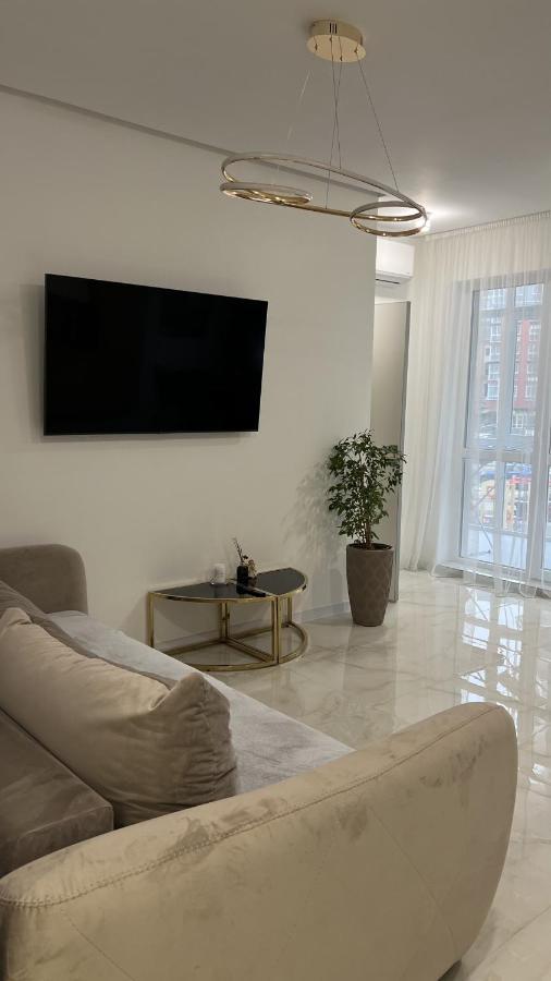 Жк Great Britain Apartment ลวีฟ ภายนอก รูปภาพ
